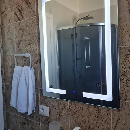 Apartament Modern By The Fishta Q5 23 Velipojë