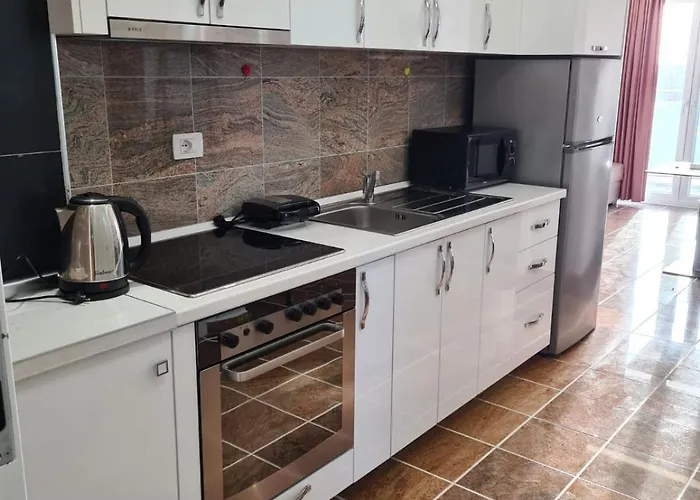 Modern By The Fishta Q5 23 * Velipojë